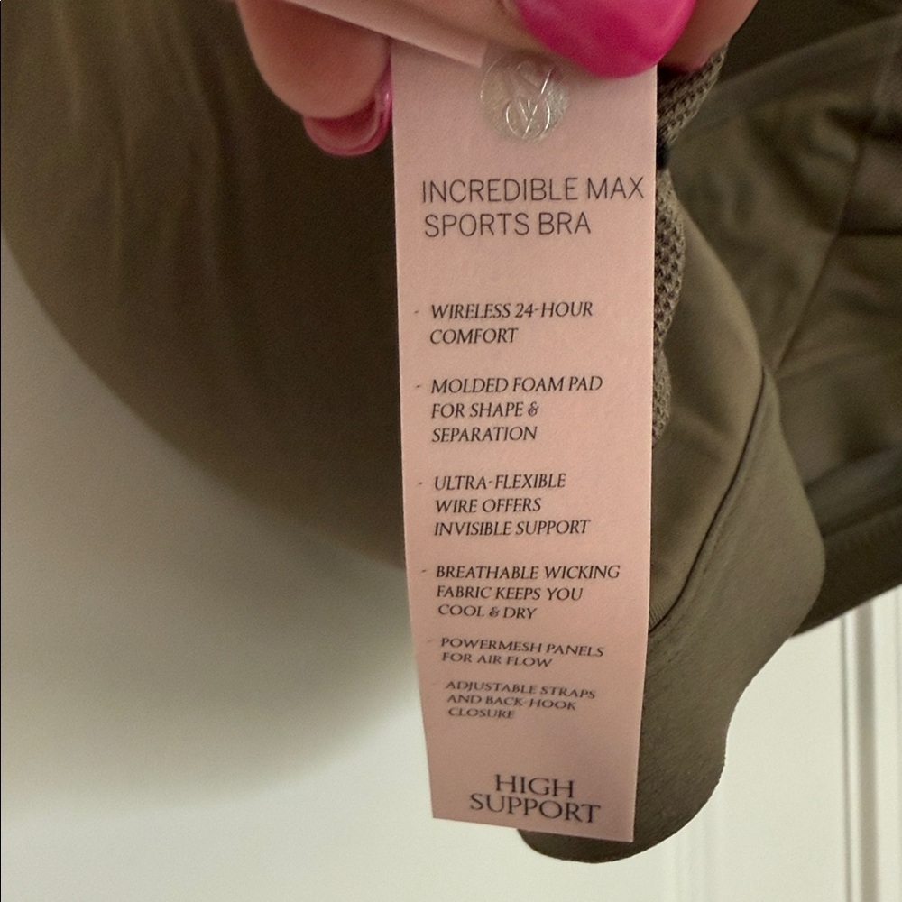 Victoria's Secret Olive Green Sports Bra - Picture 3 of 3